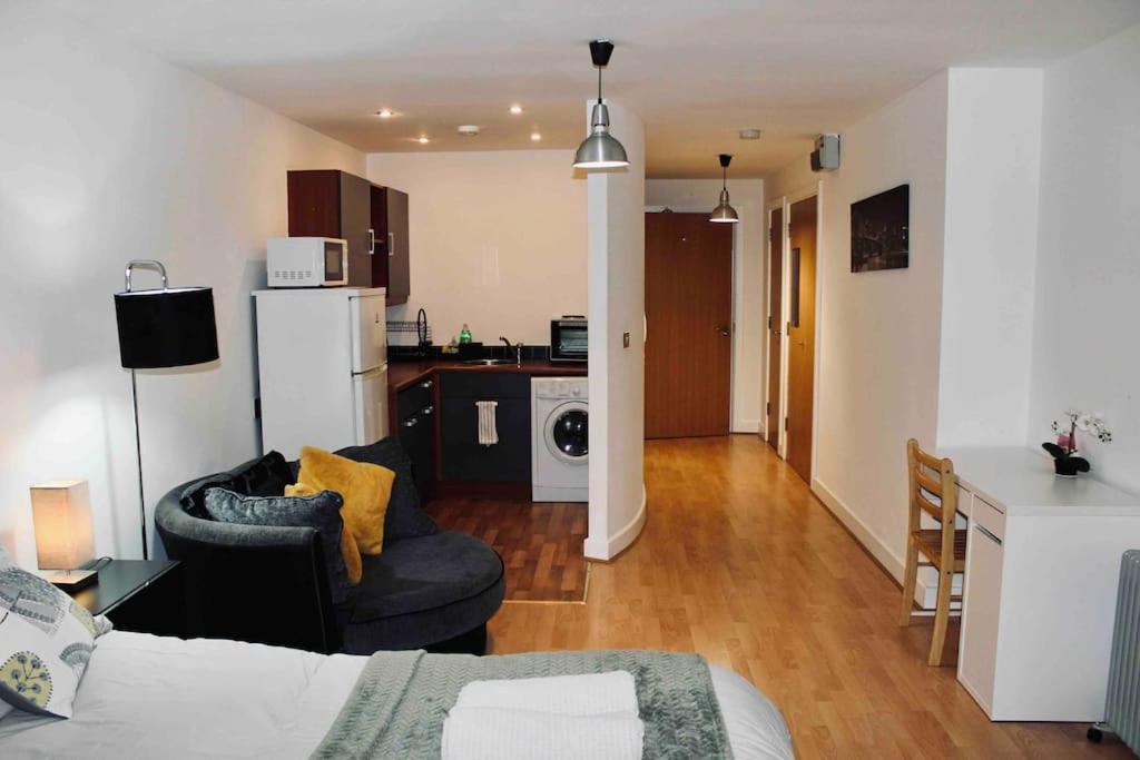 Modern City Central Studio Apt Birmingham Exterior foto